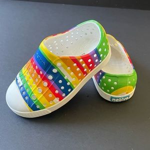 Native toddler size 6 in rainbow.
